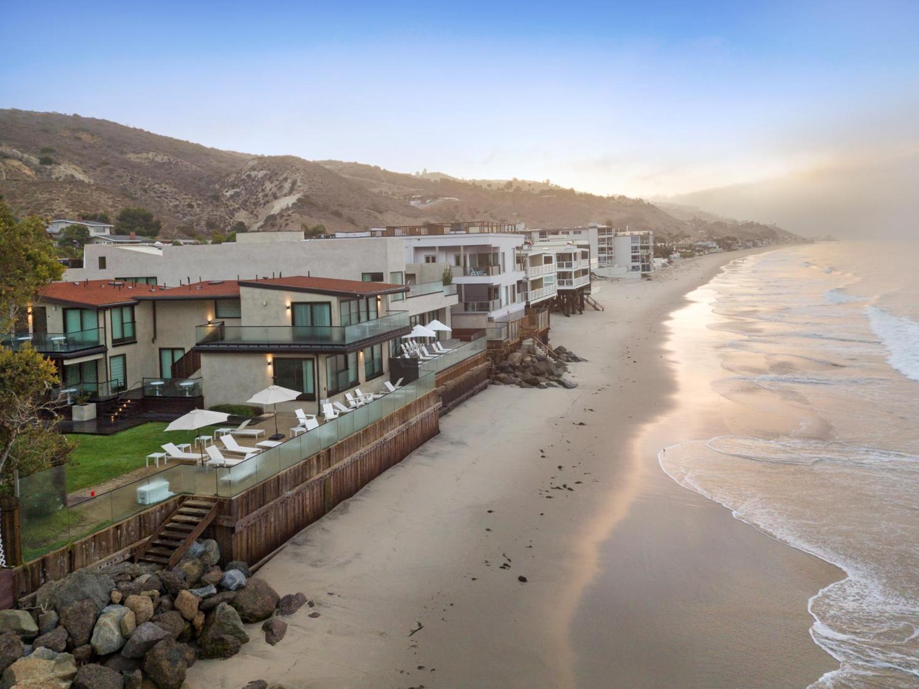 Malibu Sand Carbon Beach Suites Dış mekan fotoğraf