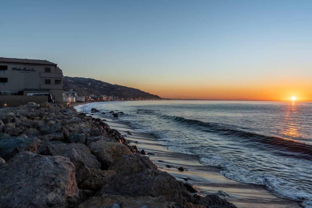 Malibu Sand Carbon Beach Suites Dış mekan fotoğraf
